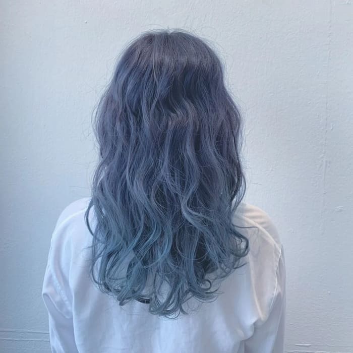 Màu tóc khói xanh